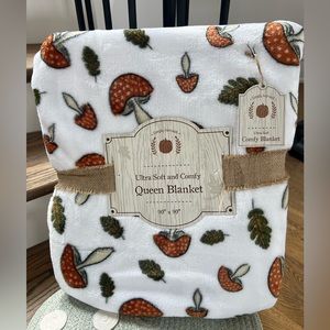 Mushroom oversized fall blanket! Super soft and plush! NWT